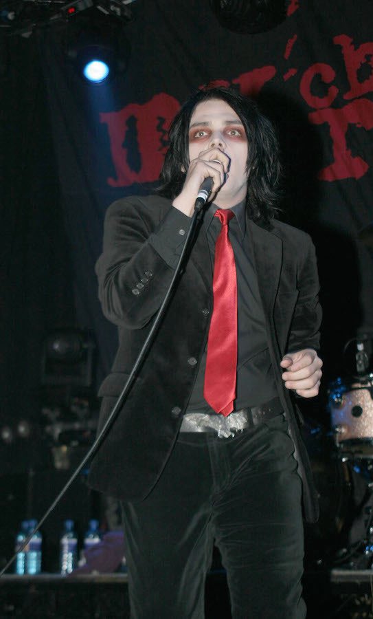 blkhrtndtngtied's tweet image. welcome back revenge era