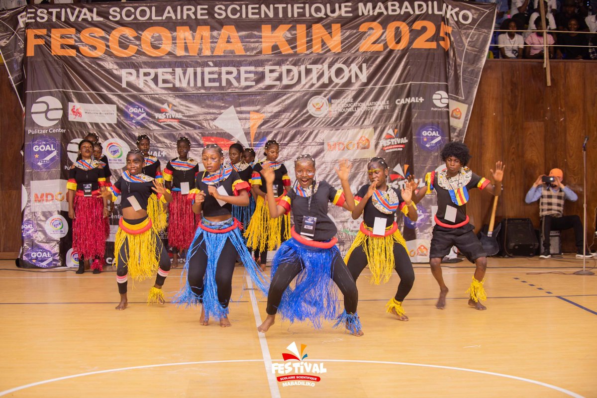 La deuxième édition du Festival Scolaire Scientifique MABADILIKO à Kinshasa fait vibrer les talents scientifiques, culturels et artistiques des élèves de différentes écoles de la capitale.
La grande finale est prévue pour ce 14 mars. Un moment des surprises avec les jeunes élèves