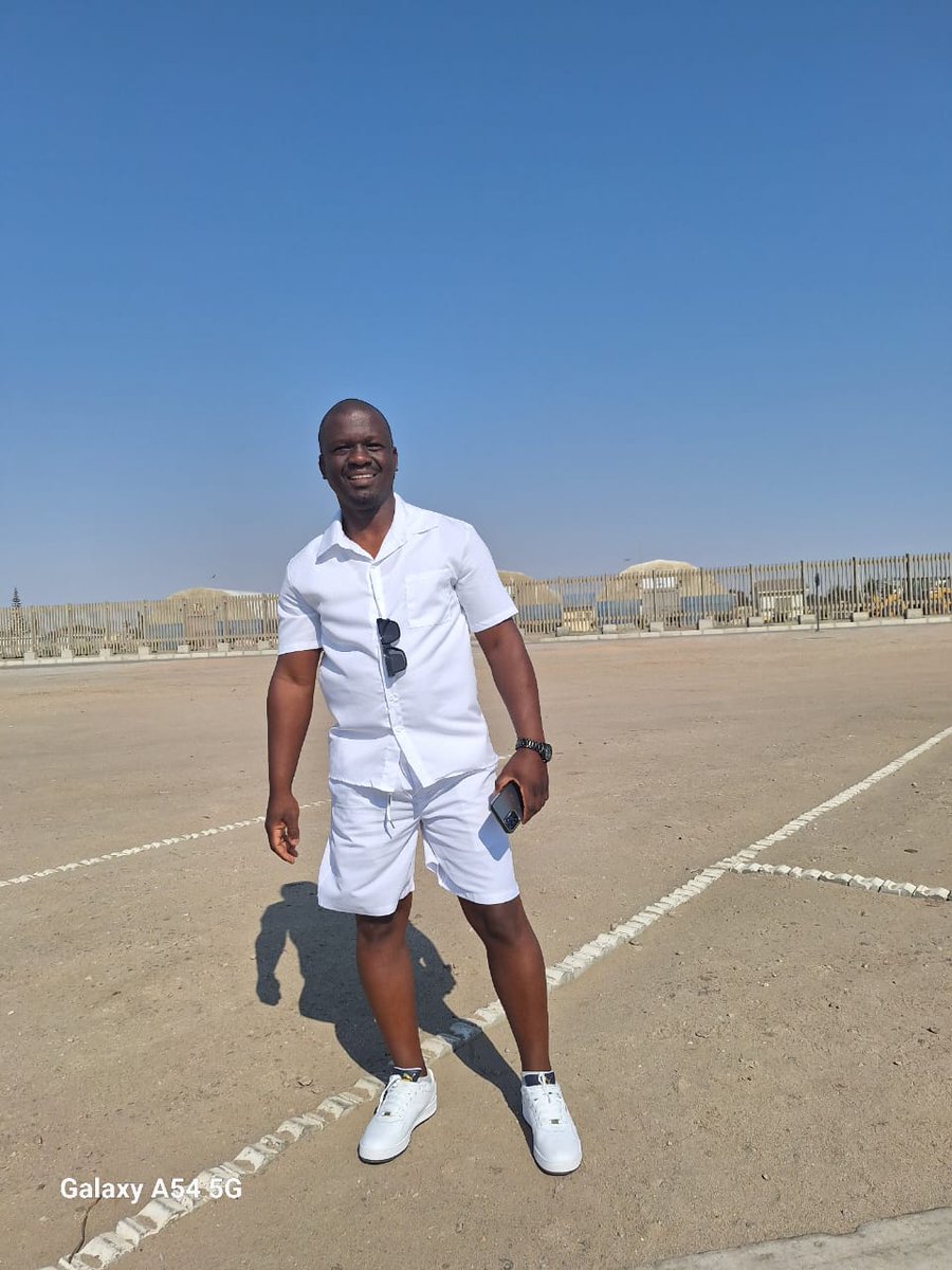 Take a breath. Release the weight of the week.
Walk into the weekend proud of how far you’ve come  not just of what you’ve achieved, but of who you’re becoming.