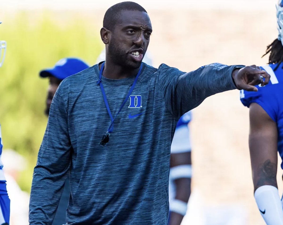 Pete Thamel tweet media