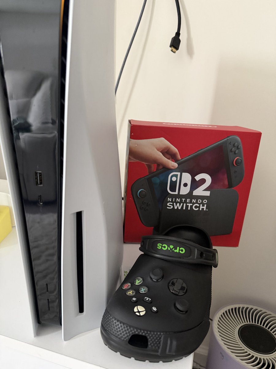 MazeAteThat's tweet image. Because I prefer EkBok the best , doesn’t mean I have to hate the rest 💅
#Bars