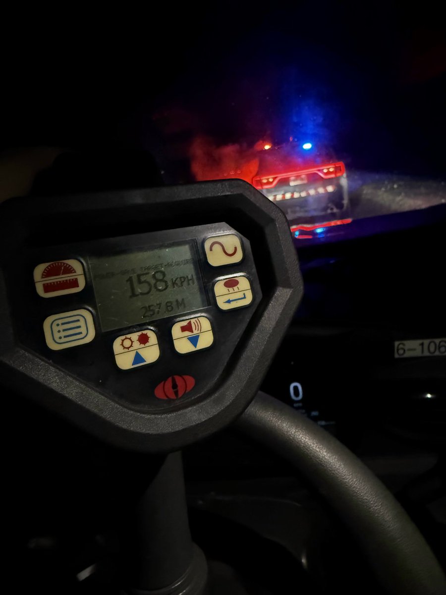 #OxfordOPP wants to remind everyone in Oxford County to #SlowDown 
Whether the roads are snow covered or bare there is no safe or lawful excuse for speeding. #OxfordOPP continues to charge drivers for #StuntDriving on a regular basis in Oxford County 
Please respect your #safety
