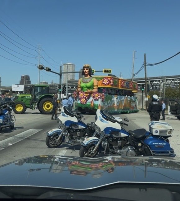 colforbin80's tweet photo. New Orleans problems.  I’m now late for a meeting.  Thanks Cleopatra.  #HappyMardiGras https://t.co/Mv6FrwBQoE