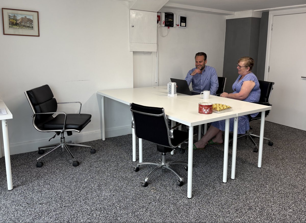 FineToad tweet media