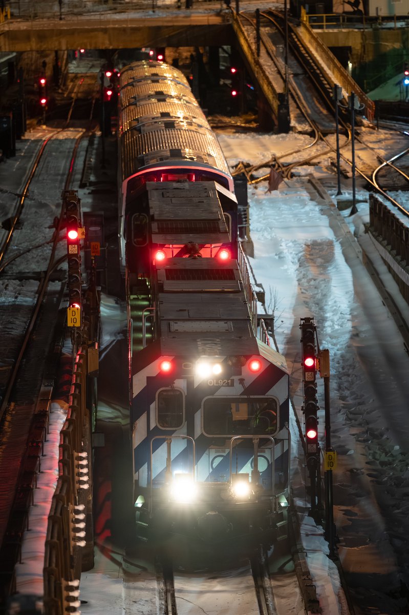 Ne_R3506's tweet photo. New York City Subway
R-211 New cars delivery transfer
R-156 OL921+OL935+R-211 3680-3681-3682-3683-3684 https://t.co/mWPhQiHYIf