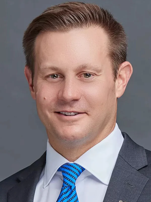 therandomsec's tweet photo. Frank Broyles and Ryan Silverfield look dangerously similary when they were younger. Will Arkansas get the same product on the field? https://t.co/DquSjKz6L1