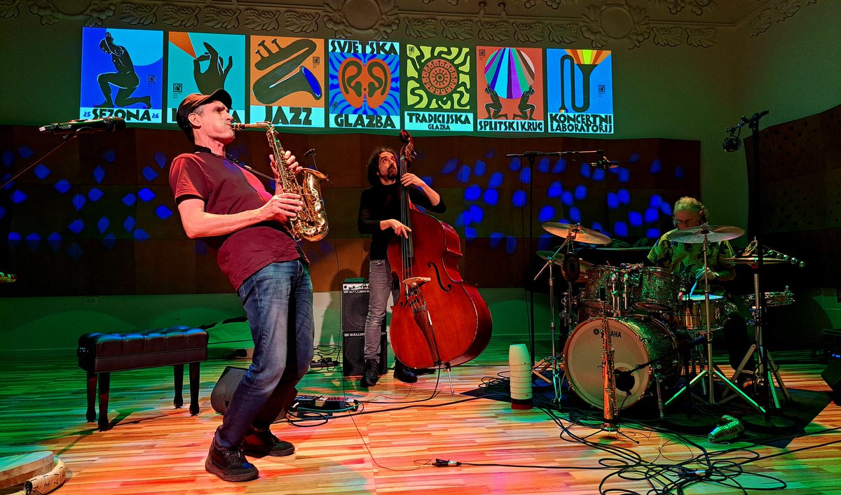iberjazz's tweet photo. Dalmacia, probando sonidos y sabores https://t.co/cTE5ShIrrg