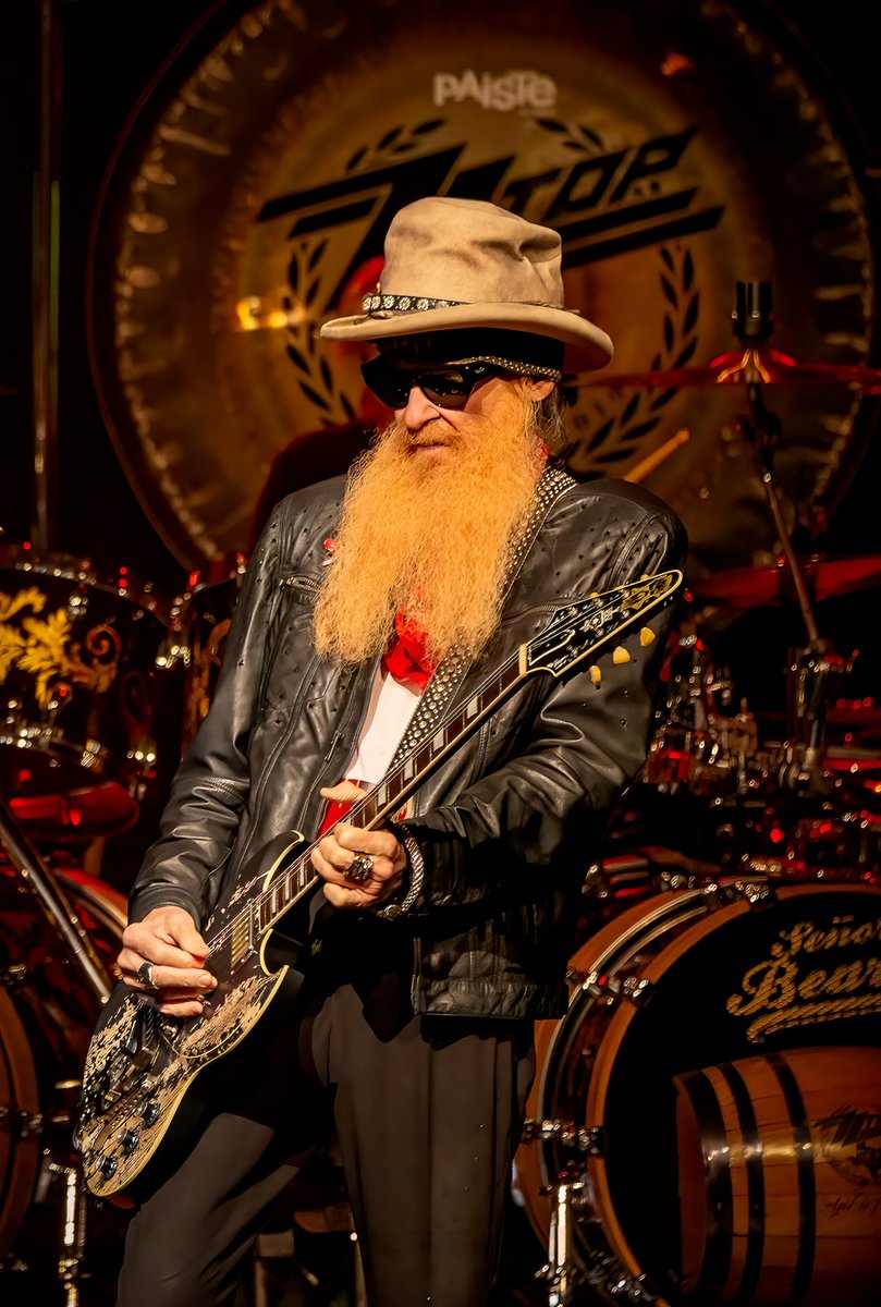 HeavyHardMusic's tweet image. Billy Gibbons the master of Texas blues rock the architect of the boogie and the tone that defined the musical excellence of ZZ Top.
#BillyGibbons #zztop