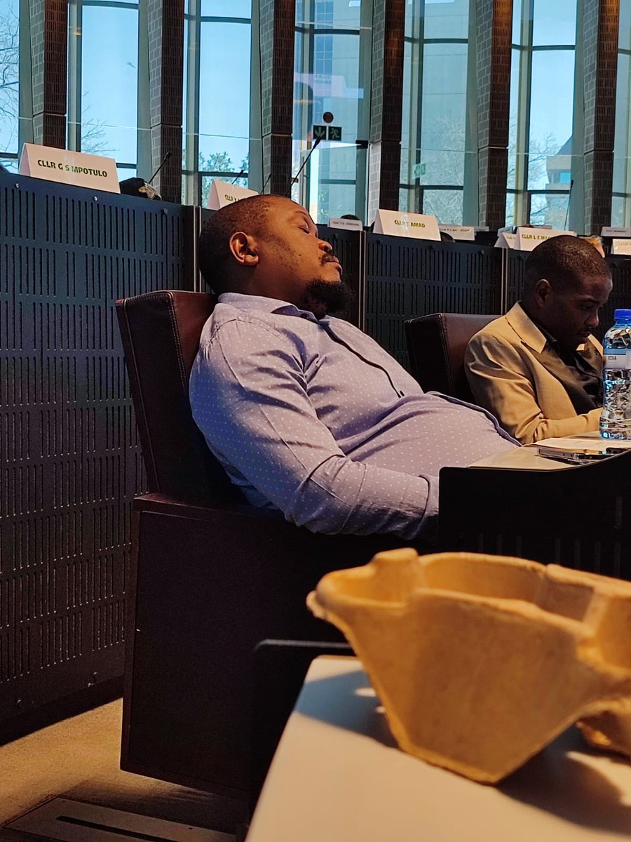 While we battle without water, ANC MMC Jack Sekwaila is asleep at the wheel

There have been no proper interventions, no proper timelines, and no adequate feedback on this water crisis. 

Is anybody home?! <a href="/JHBWater/">Johannesburg Water</a> <a href="/CityofJoburgZA/">City of Joburg</a> <a href="/DadaMorero/">Executive Mayor of the City Of Joburg</a>