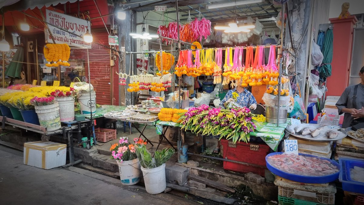 Bangkok Behind Lenses 🏳️‍🌈 tweet media