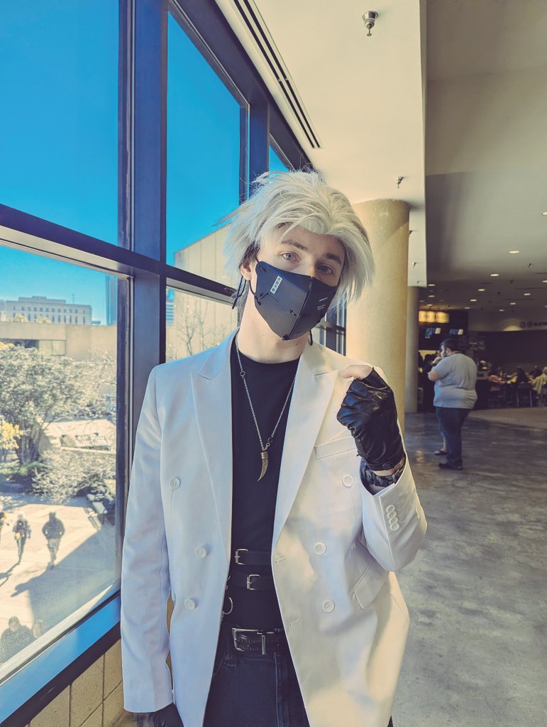 NyxMoonReads's tweet photo. Ready for Day 1 of Kami-Con 2026, come say hi!
Also, I'm cosplaying Sylus from LADS today.
#KamiCon #cosplay #Sylus #sylusloveanddeepspace https://t.co/V9SLFryJ1I
