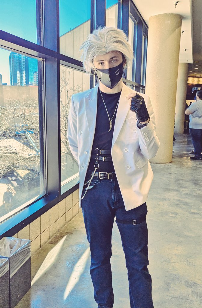 NyxMoonReads's tweet photo. Ready for Day 1 of Kami-Con 2026, come say hi!
Also, I'm cosplaying Sylus from LADS today.
#KamiCon #cosplay #Sylus #sylusloveanddeepspace https://t.co/V9SLFryJ1I
