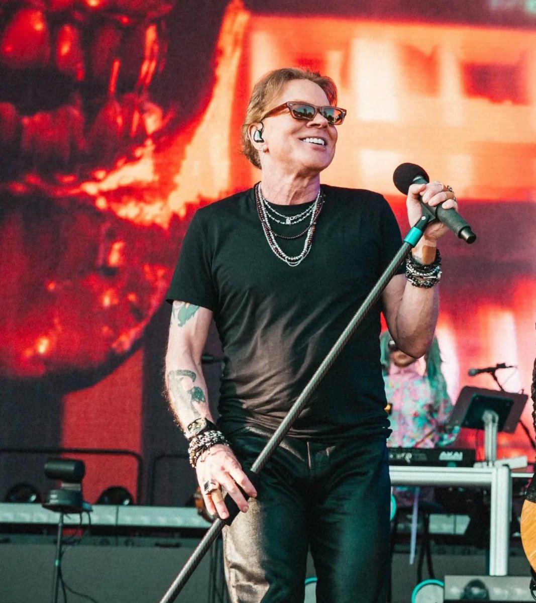 Happy birthday <a href="/axlrose/">Axl Rose</a>!👏
May life continue to gift you with wisdom, success, and peace. Your journey inspires, teaches, motivates, and transforms admiration into an example.

May many more years of achievements and accomplishments come your way!

I love you very much!❤️