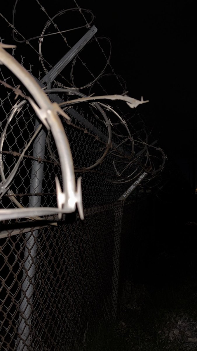 EYESWIDESHUT - WHATS NEW? PROD. NEST

on.soundcloud.com/vgazXkZeMuHmmj…