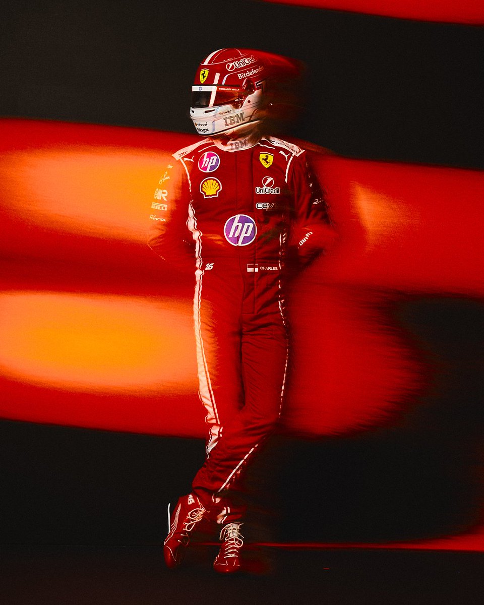 ScuderiaFerrari's tweet image. Who else is waiting on red? 🔴