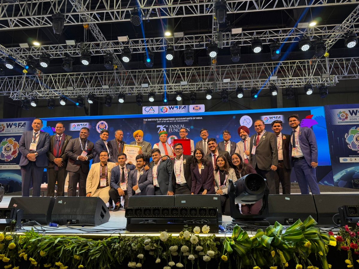 MayurICAI's tweet photo. It was one of those moments when an entire year — in fact, an entire journey — flashed before my eyes.

Receiving the Best Students’ Association Award for EICASA, along with my incredible team, from the Hon’ble Minister of State Shri Arjun Ram Meghwal ji https://t.co/fM3jfNGeyr