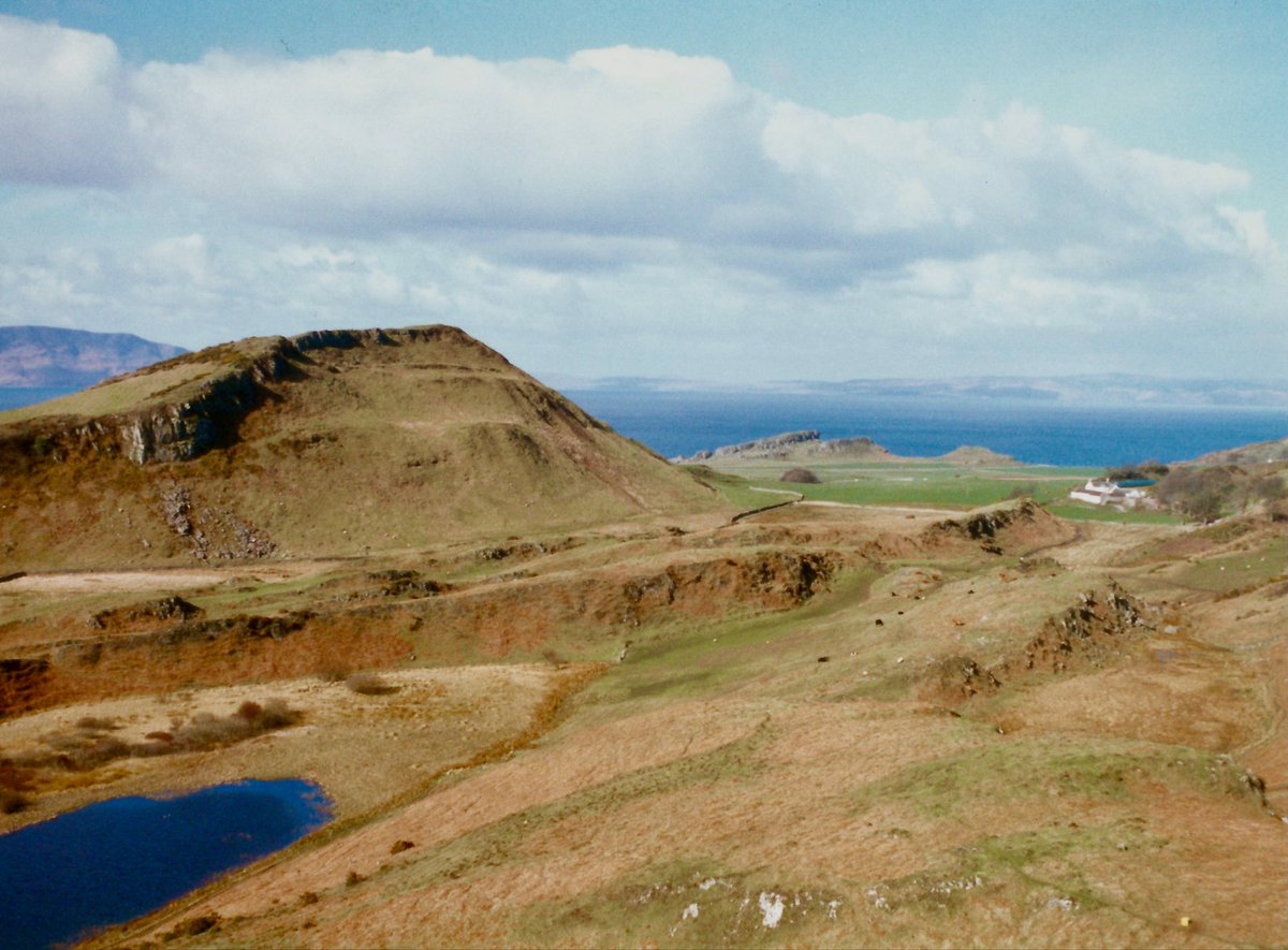 gerryelma's tweet image. The #Undulating landscape of Bute.
