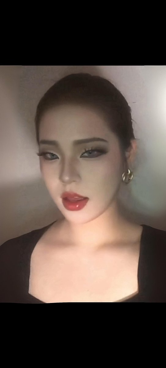 👄