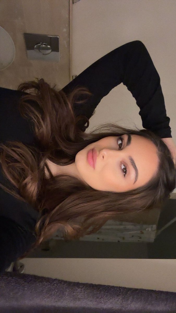 valentina tweet media