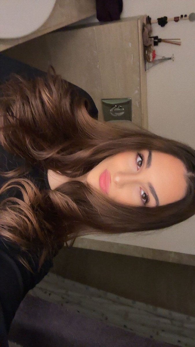 valentina tweet media