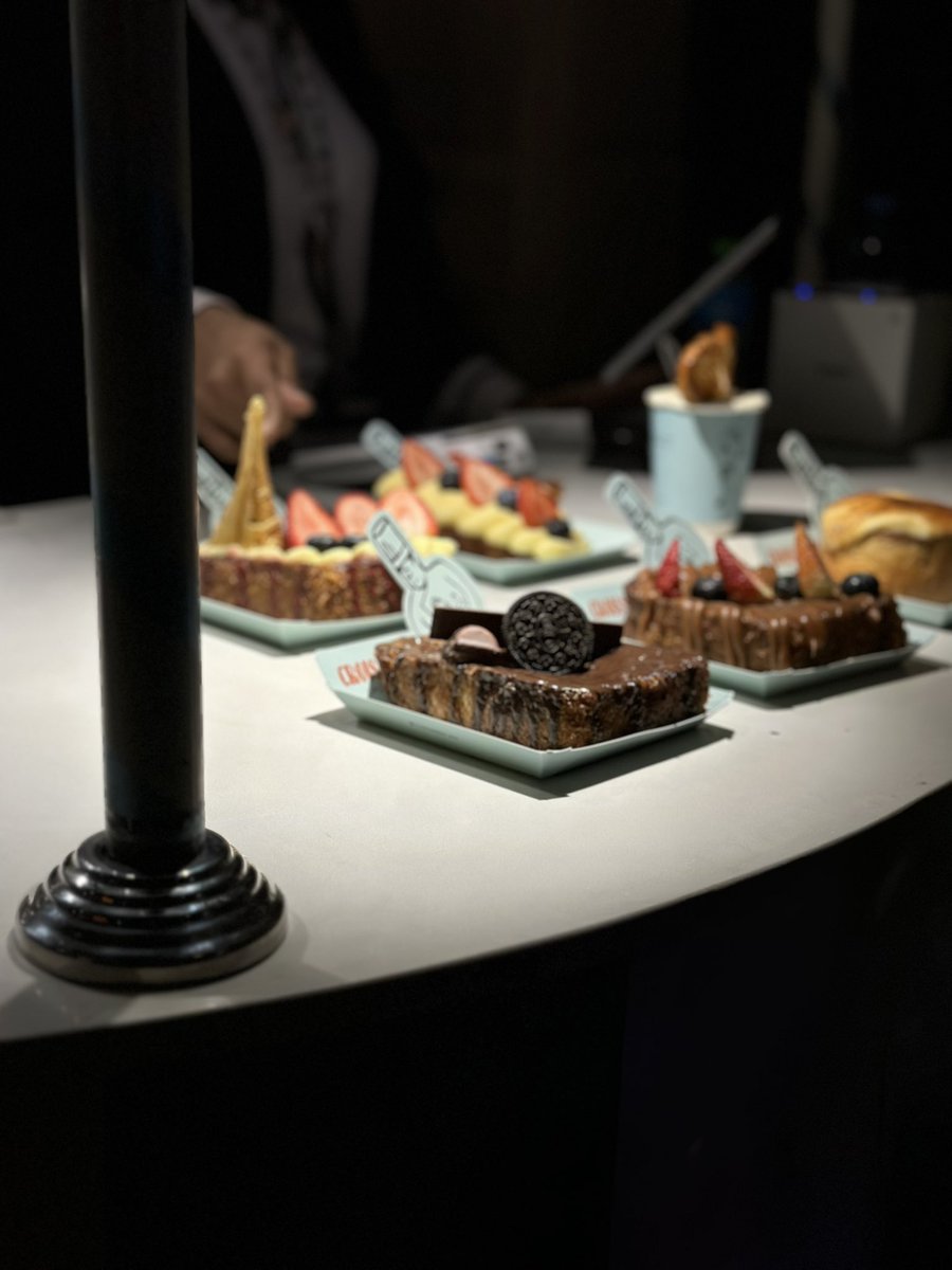 customer tweet media