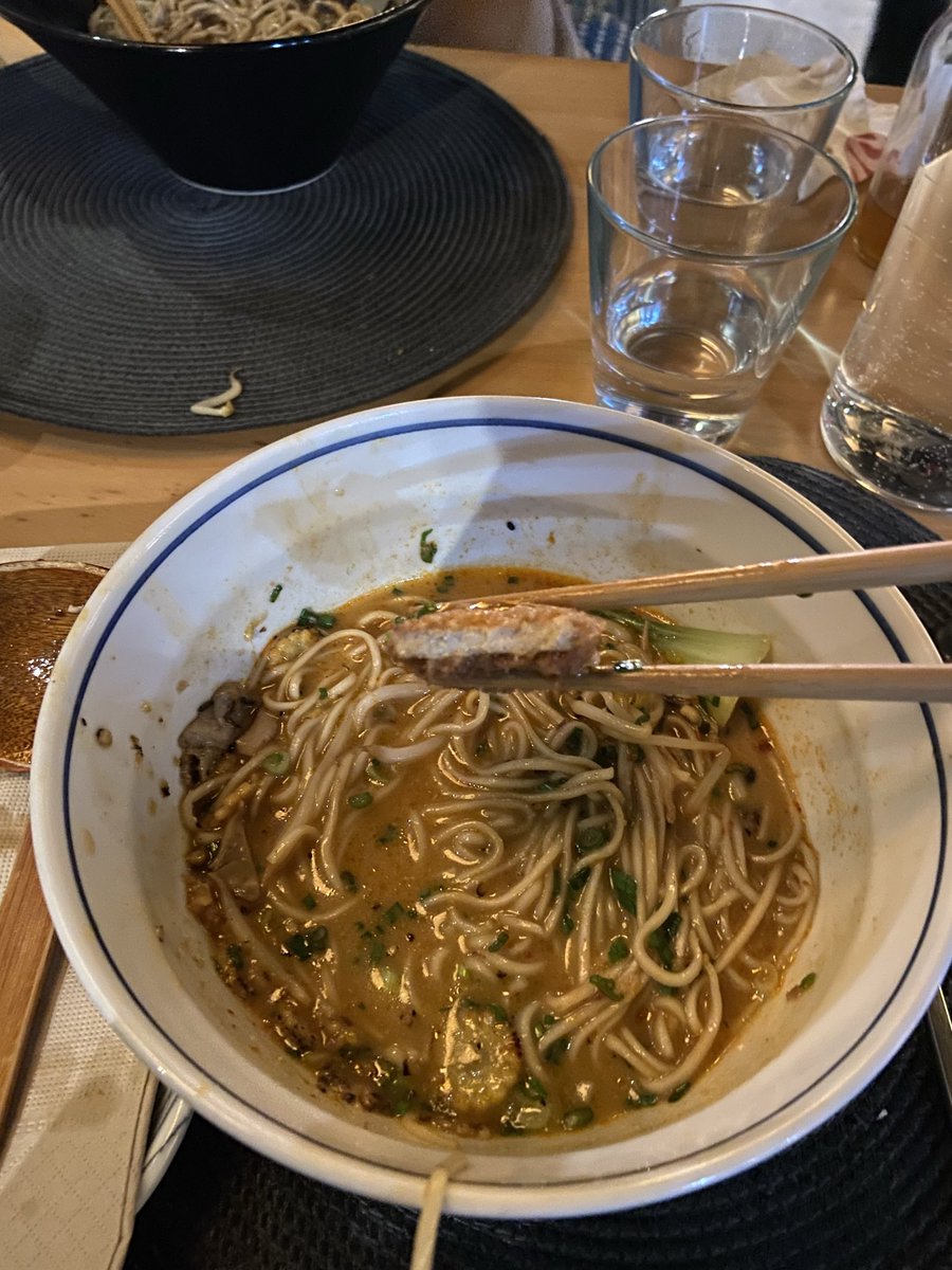 GeshaColdBrew's tweet photo. i miss ramen 😣😣😣😣 https://t.co/R4KiV3qNYu
