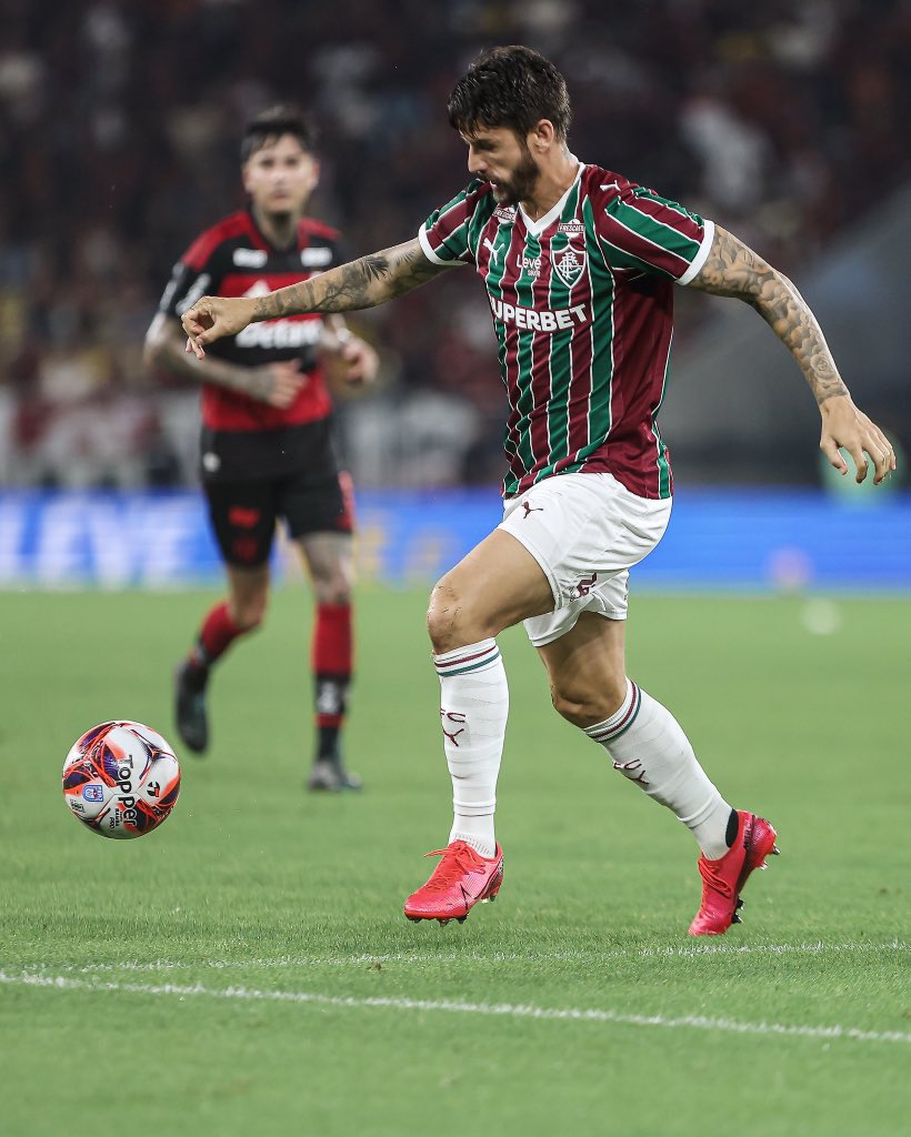 FluminenseFC's tweet image. O Fluminense FC informa que acertou a transferência, por empréstimo, de Everaldo para o EC Bahia, com vínculo válido até o fim de 2026. O clube deseja sucesso ao atacante na temporada.