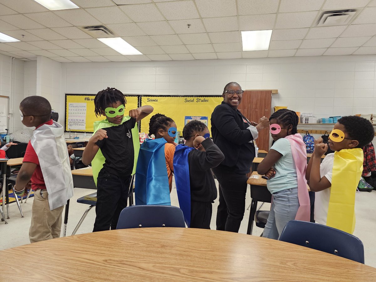 Cassandra E.Woods tweet media