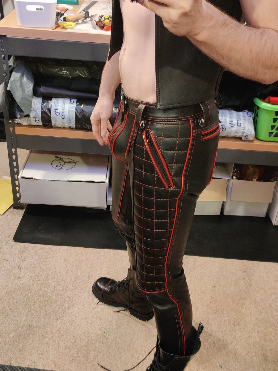 MockingbirdLeather tweet media