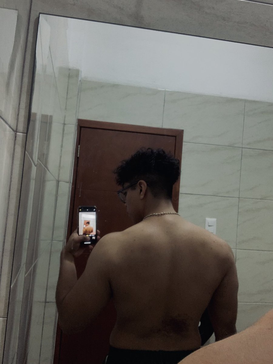 by Johan tweet media