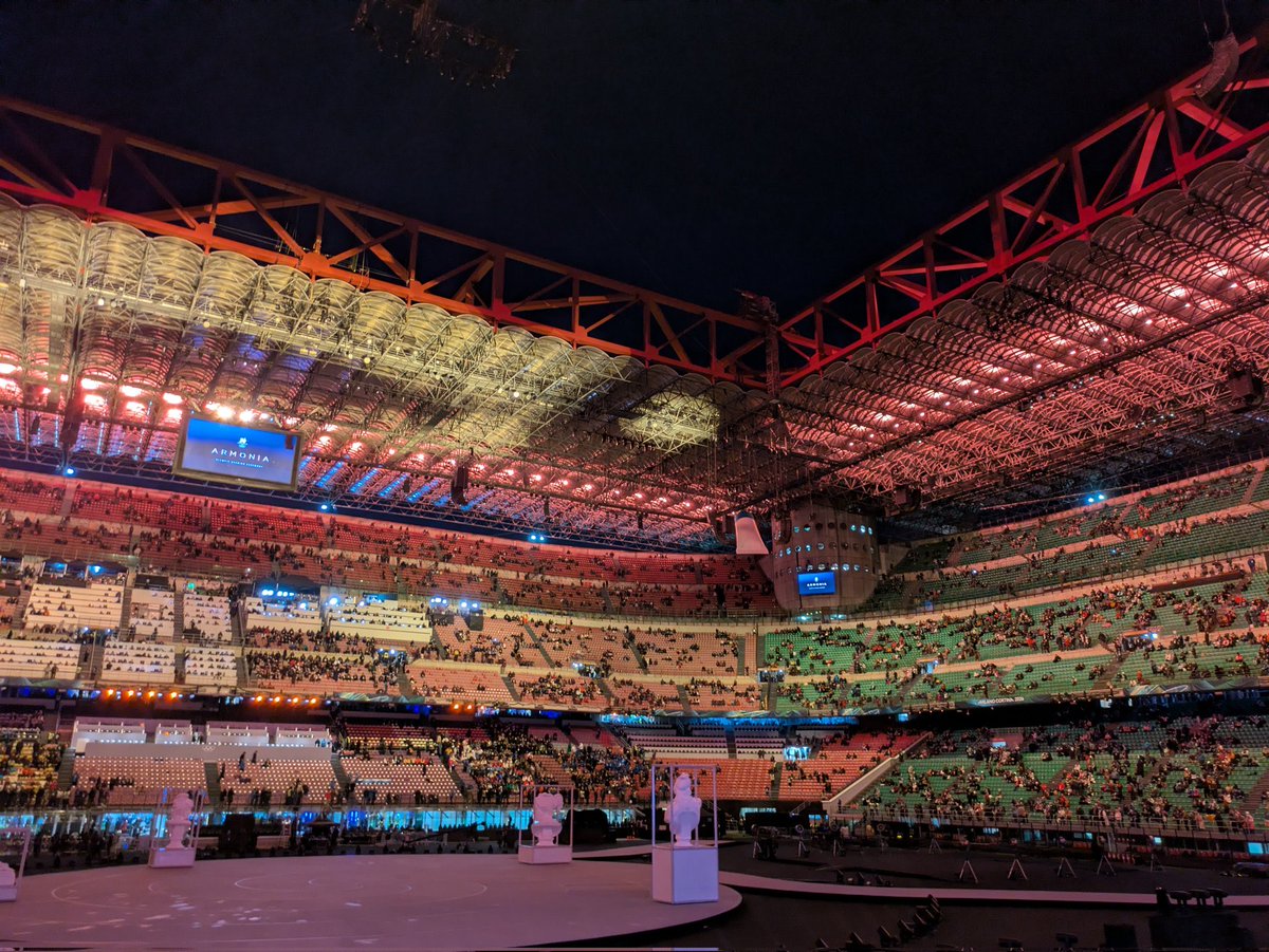 fernandopalomo's tweet image. San Siro aguarda. En minutos se convierte en el primer estadio en inaugurar un Mundial⚽️ y unos Juegos Olímpicos de Iniverno❄️.