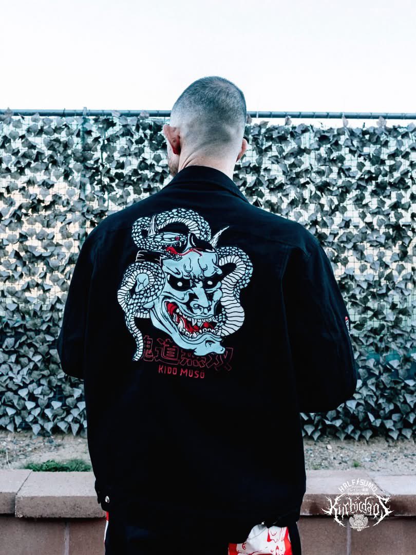 matthewkheafy's tweet photo. DROP NOW.
HS X KIICHI Denim Jacket
+
MONPE Pants
Traditional Japanese workwear.
Rebuilt for now.
Designed with Matthew “Kiichi Chaos” Heafy.
Inspired by AKIRA (1988).
@matthewkheafy #halfsumo #kiichi
https://t.co/DFYdE7bqKc https://t.co/M3sbIAAtPi