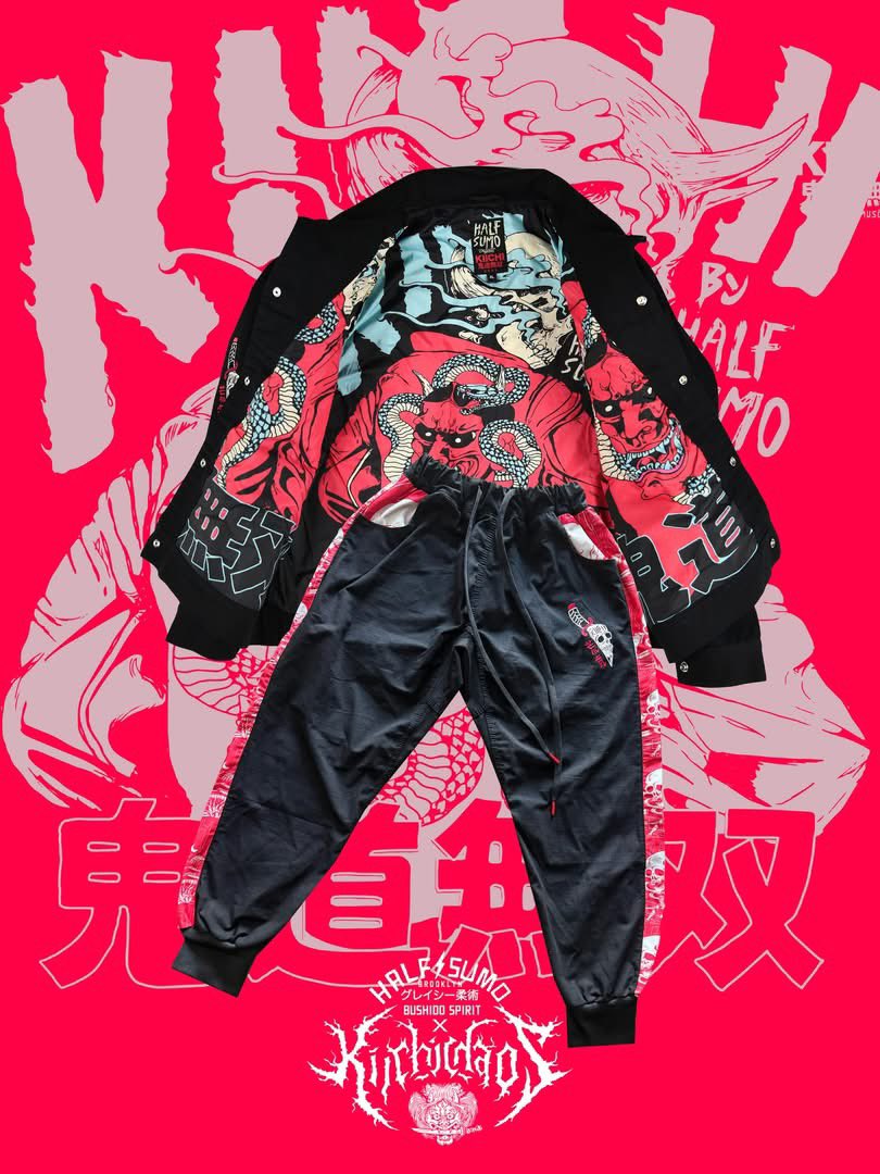 matthewkheafy's tweet photo. DROP NOW.
HS X KIICHI Denim Jacket
+
MONPE Pants
Traditional Japanese workwear.
Rebuilt for now.
Designed with Matthew “Kiichi Chaos” Heafy.
Inspired by AKIRA (1988).
@matthewkheafy #halfsumo #kiichi
https://t.co/DFYdE7bqKc https://t.co/M3sbIAAtPi