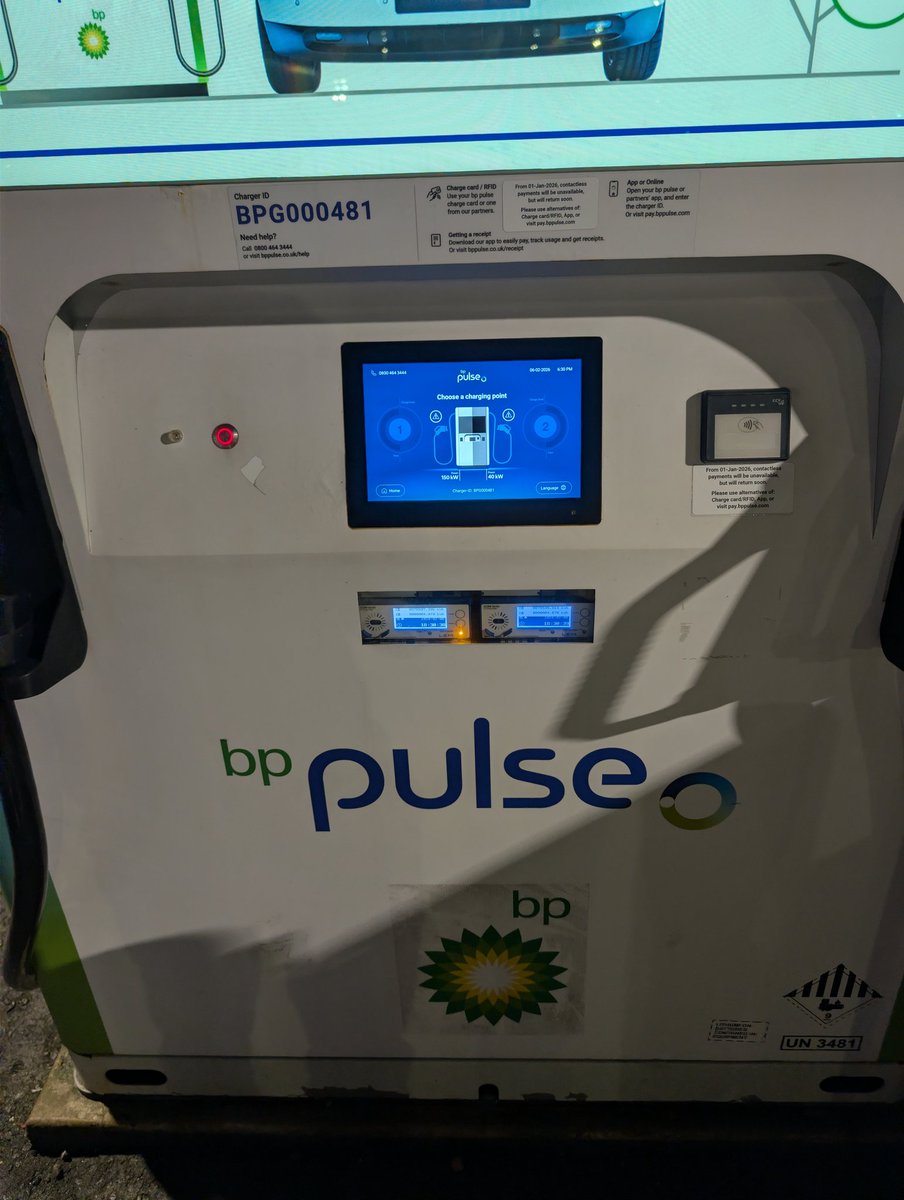 FergieTHFC tweet media