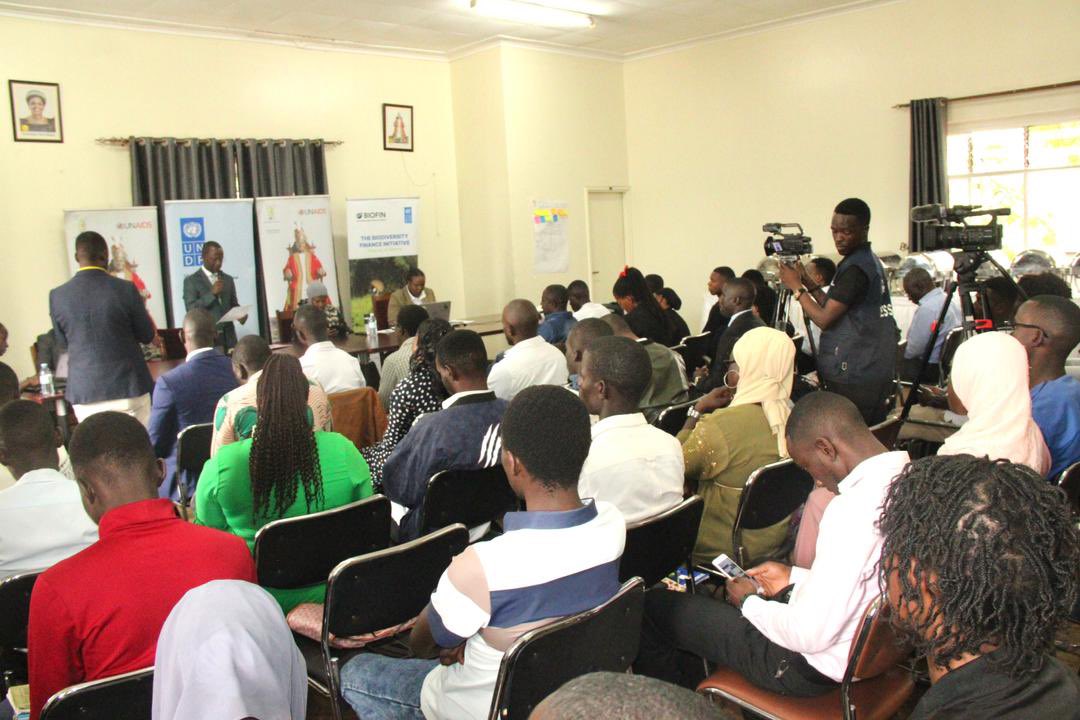 Today I officially closed a three day training on the theme: Youth Mass Tree growing Campaign: Regional Capacity Building: Capacity Building on Mitigation and Adaptation best Practices, spearheaded by Oweek. Mariam Nkalubo Mayanja, Minister for Community Self Help, Environment,