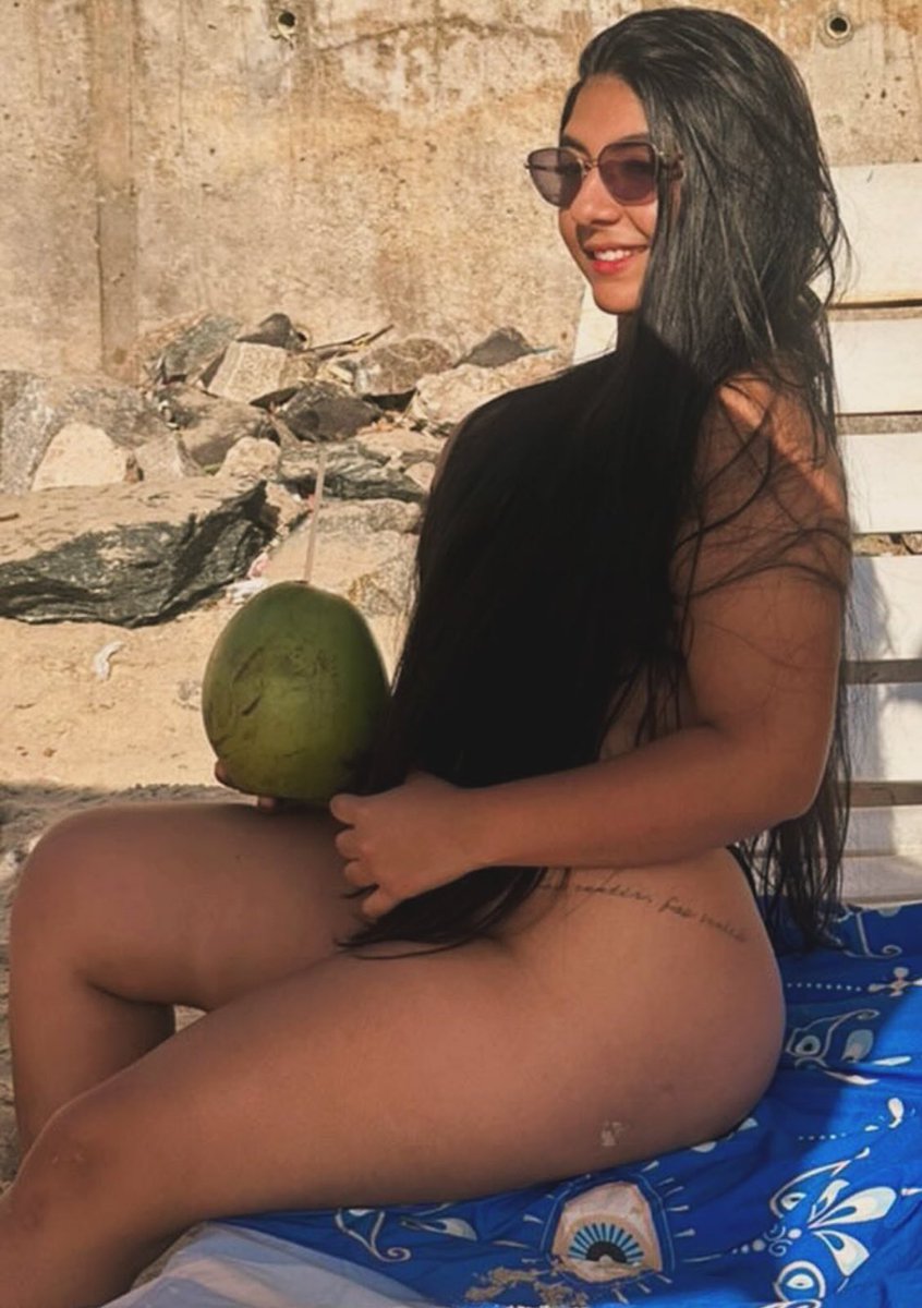 NicolyXwt's tweet photo. 🐚☀️🌊👙 https://t.co/P8ncb8DVyT