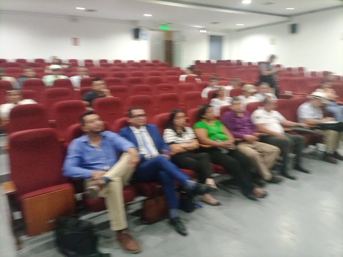 orellana_cpccs's tweet photo. #ORELLANA | El #CPCCS con la asistencia de la nacional y su consejera Mgs. Piedad Cuaran desarrolla la #AuduenciaPública por pedido ciudadano a la #ESPOCH, sobre la creación de la Universal Estatal de Orellana #ConsejoEnTerritorio https://t.co/B0IMU7F0mi