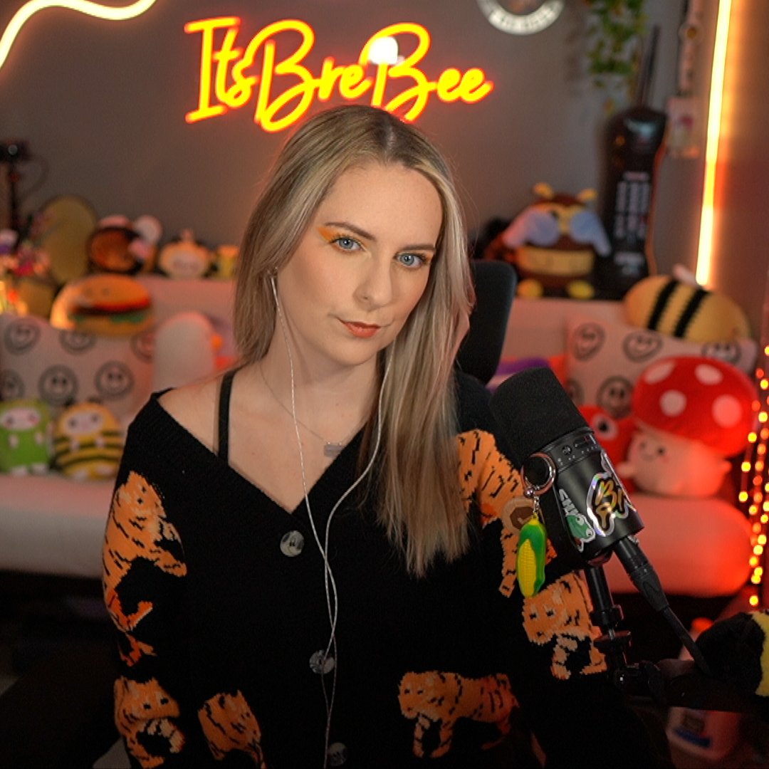 Something about a full face of makeup after 3 days of being stuck in bed just hits different 

Come hangout! We've got a lot to catch up on twitch.tv/itsbrebee

P.S the partner celebration has been rescheduled due to  health reasons