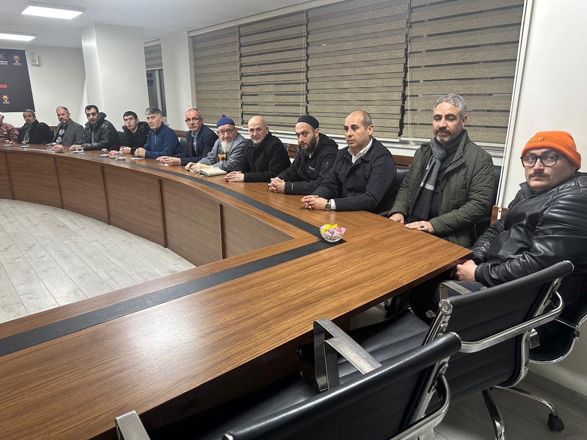 AKSultangazii's tweet photo. Sosyal Politikalar Birim Başkanlığımıza bağlı Yaşlılar Komisyonu ve Engelliler Komisyonu toplantımızı; Komisyon Başkanlarımız Bayram Eşiyok ve Ahmet Döğüş başkanlığında, İl YKM Komisyon Başkan Yardımcımız Hasan Göksel’in katılımıyla ilçe başkanlığımızda gerçekleştirdik.

Tecrübeleriyle bizlere rehberlik eden, dualarıyla yolumuzu aydınlatan büyüklerimize hizmet etmeyi bir gönül vazifesi olarak görüyoruz.
Onlara sadece bir gün değil, her gün değer vermeye devam edeceğiz.

#HerMahallesiyle 
#HerHikayesiyleSultangazi

📍 AK Parti Sultangazi İlçe Başkanlığı