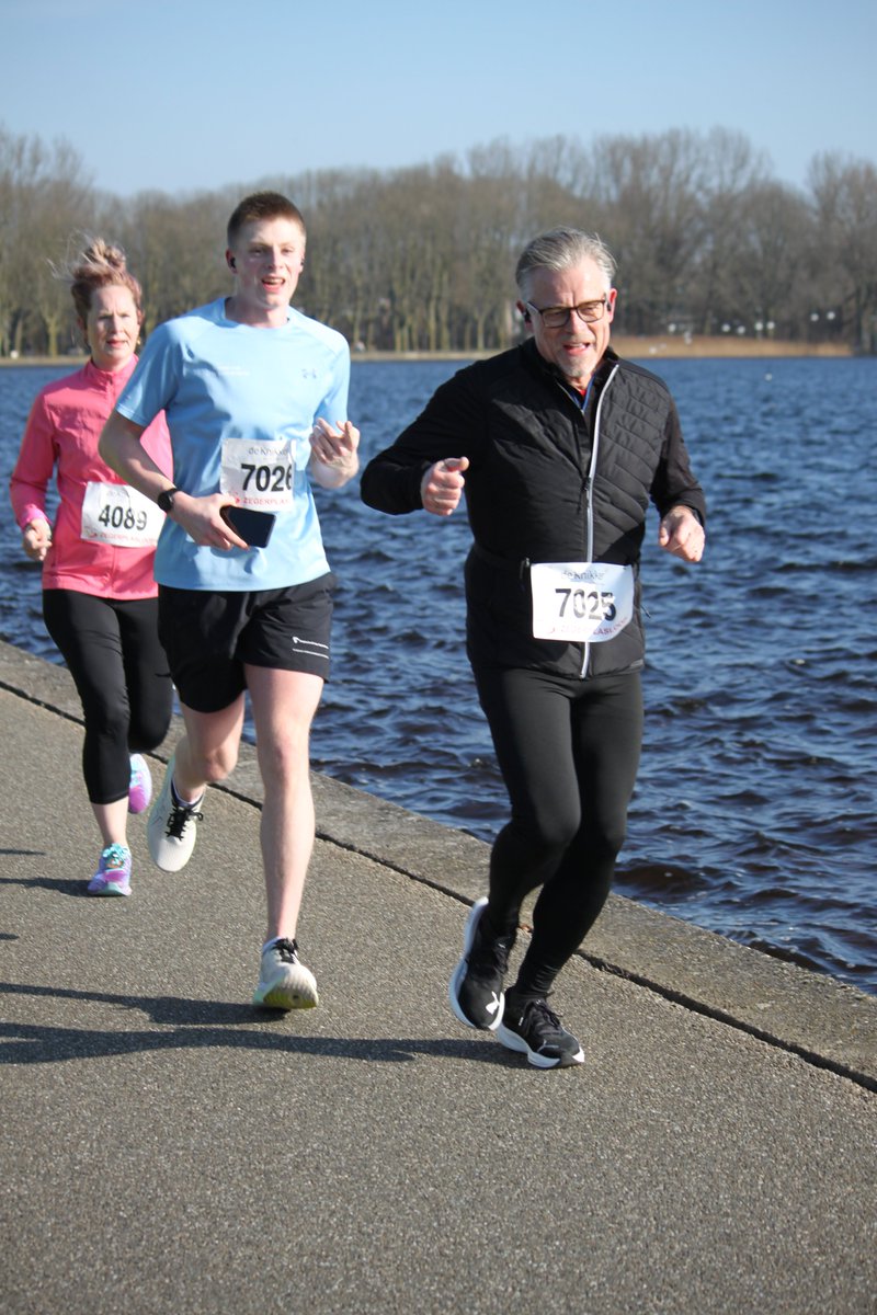 zegerplasloop's tweet photo. Zondag 15 februari staat alweer de laatste de Knikker Zegerplasloop van dit seizoen op het programma. Doe je ook mee? Kijk voor alle informatie op https://t.co/wpOjuAxrF2 en hier kan je ook meteen online inschrijven! #aav36 #deknikker #alphenaandenrijn #hardlopen #running https://t.co/jokaEhorG5
