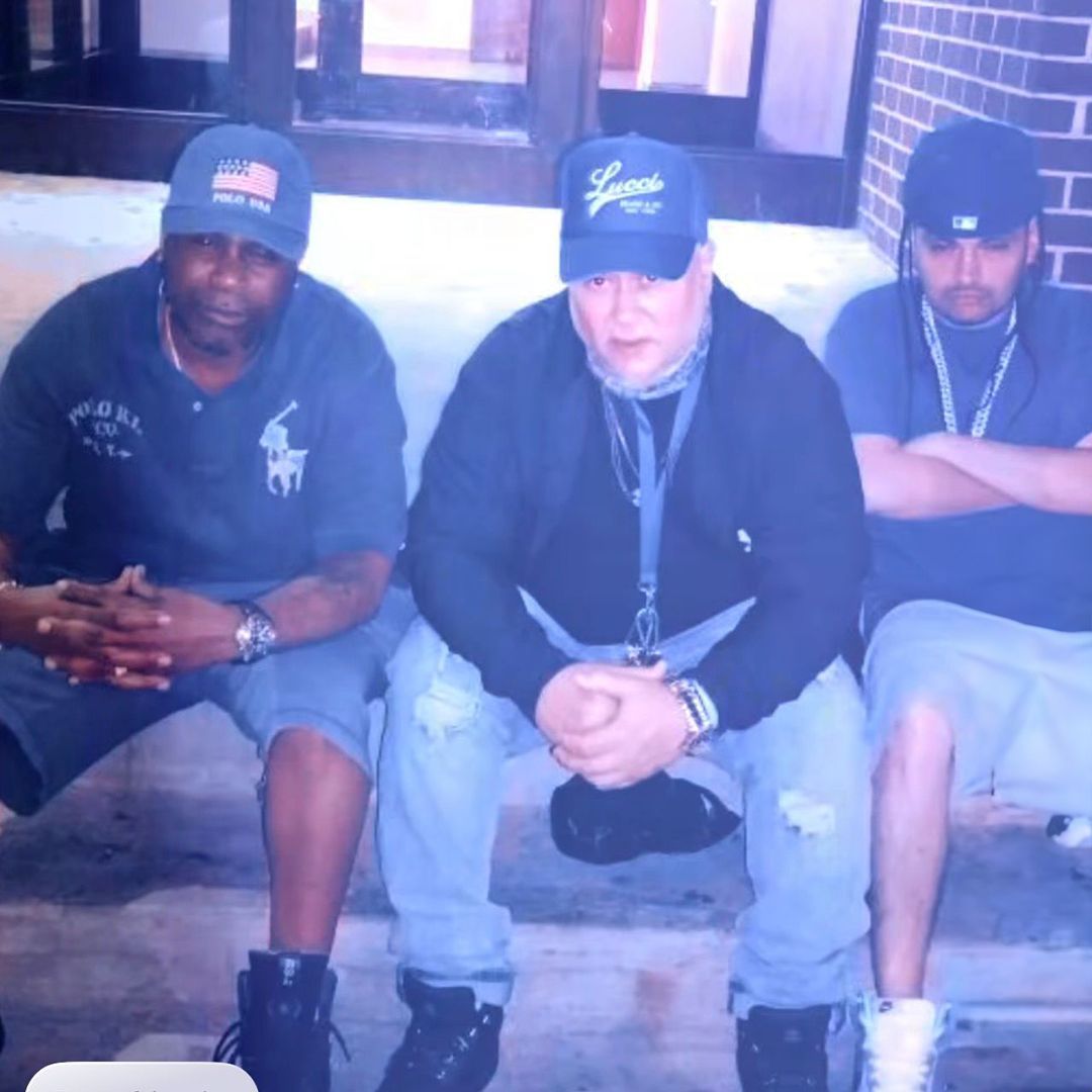 BlueBoyChron's tweet photo. Loyalty shows who belongs in the picture. @Stacctoni
#BlueBoy #BlueBoyChronicles #Stacctonio #Playboy #LoyaltyIsRare #RespectTheCode #Stamped https://t.co/XPCgS21eb3