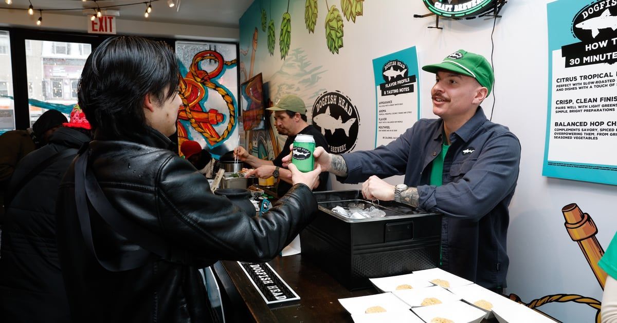 Projection tweet media