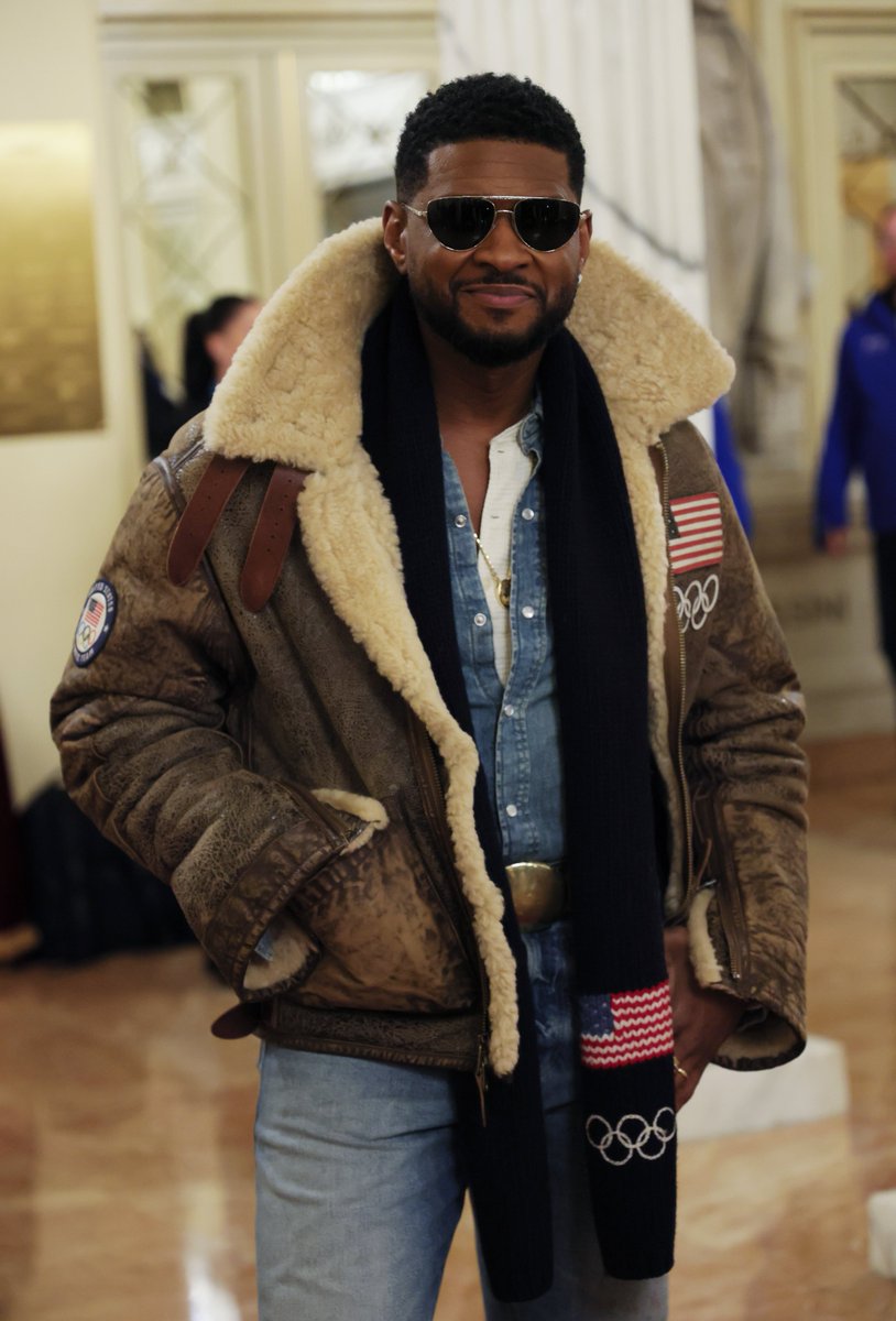 Usher (<a href="/Usher/">Usher Raymond IV</a>) is stepping clean for the Winter Olympics opening ceremony in Milan. 

📸 Getty Images