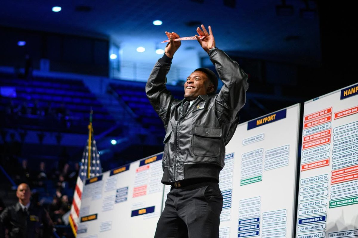 U.S. Naval Academy tweet media