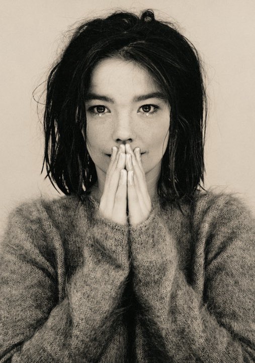 juli32bit's tweet image. Eu quero saber quais sao os habitos das pessoas que estudam pra krl e conseguem ficar horas concentradas alem de conseguir cargos muito bons... do minimo detalhe... 

sei que curiosidade é inerente a isso