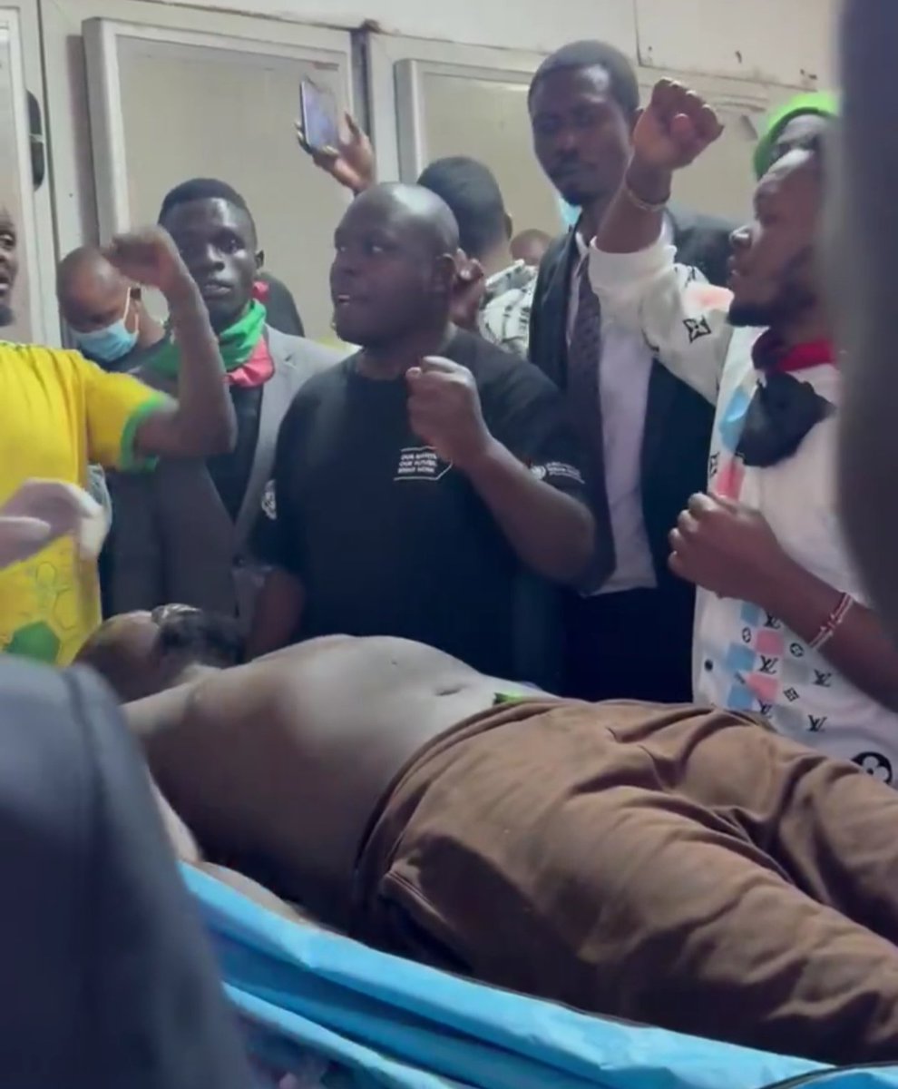 NEW HASHTAG FOR SATURDAY 📌 

{ #UnstoppableSugoi } 

LEST.              WE.               FORGET.