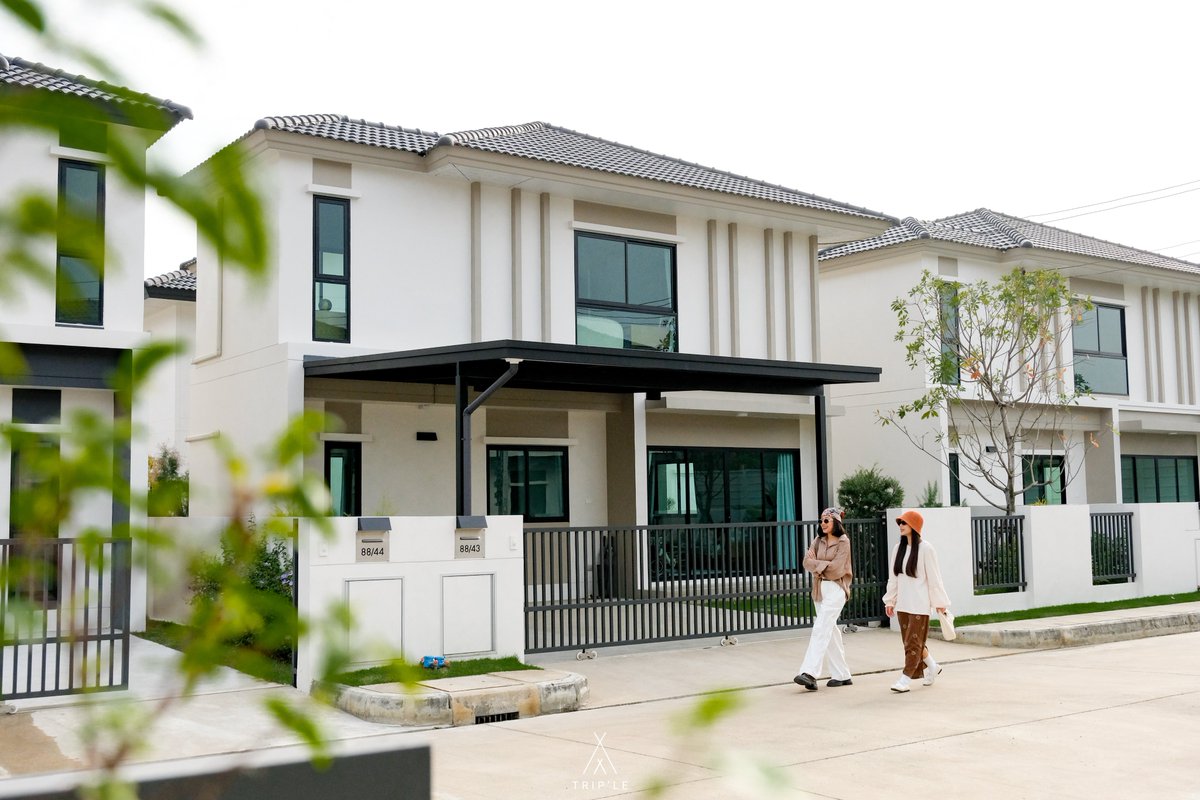 triplexanywhere's tweet photo. "บ้าน" ที่ทำให้เราอยากอยู่บ้าน ทู้กก..วัน 🏡 กับโครงการ PIMNARA ปิ่นเกล้า-กาญจนา ย่านศาลายา บ้านเดี่ยวหลังใหญ่สไตล์ Modern Minimal  บรรยากาศอบอุ่น เรียบง่าย แต่มีคุณภาพ และฟังก์ชั่นครบครัน ❤️ทำให้การใช้ชีวิตทุกวัน เป็นเรื่องง่ายขึ้น🥰

#PIMNARAPINKLAOKANCHANA https://t.co/8z2pneR0La