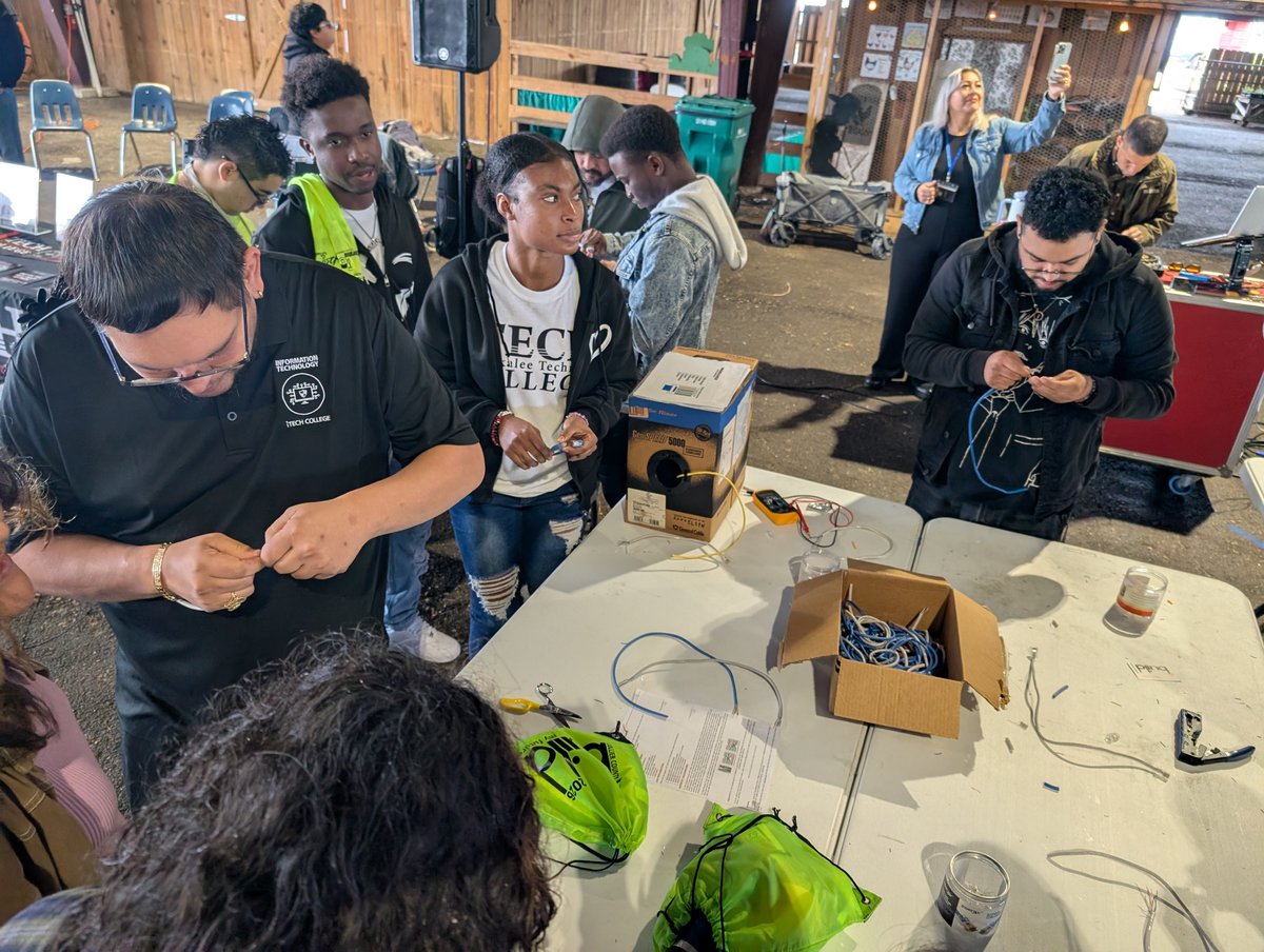 IT at iTECH tweet media