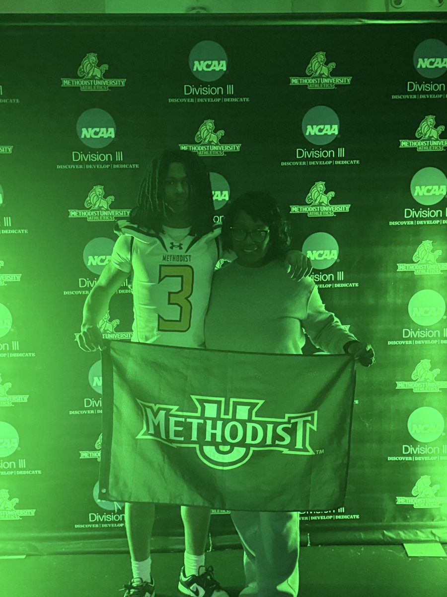 After a great conversation and visit with <a href="/JakobWoods/">Jakob Woods</a>, I am blesses to say I have received my 15th offer from Methodist University💛💚
<a href="/Methodist_FB/">Methodist University FB</a> 
#GoMonarchs