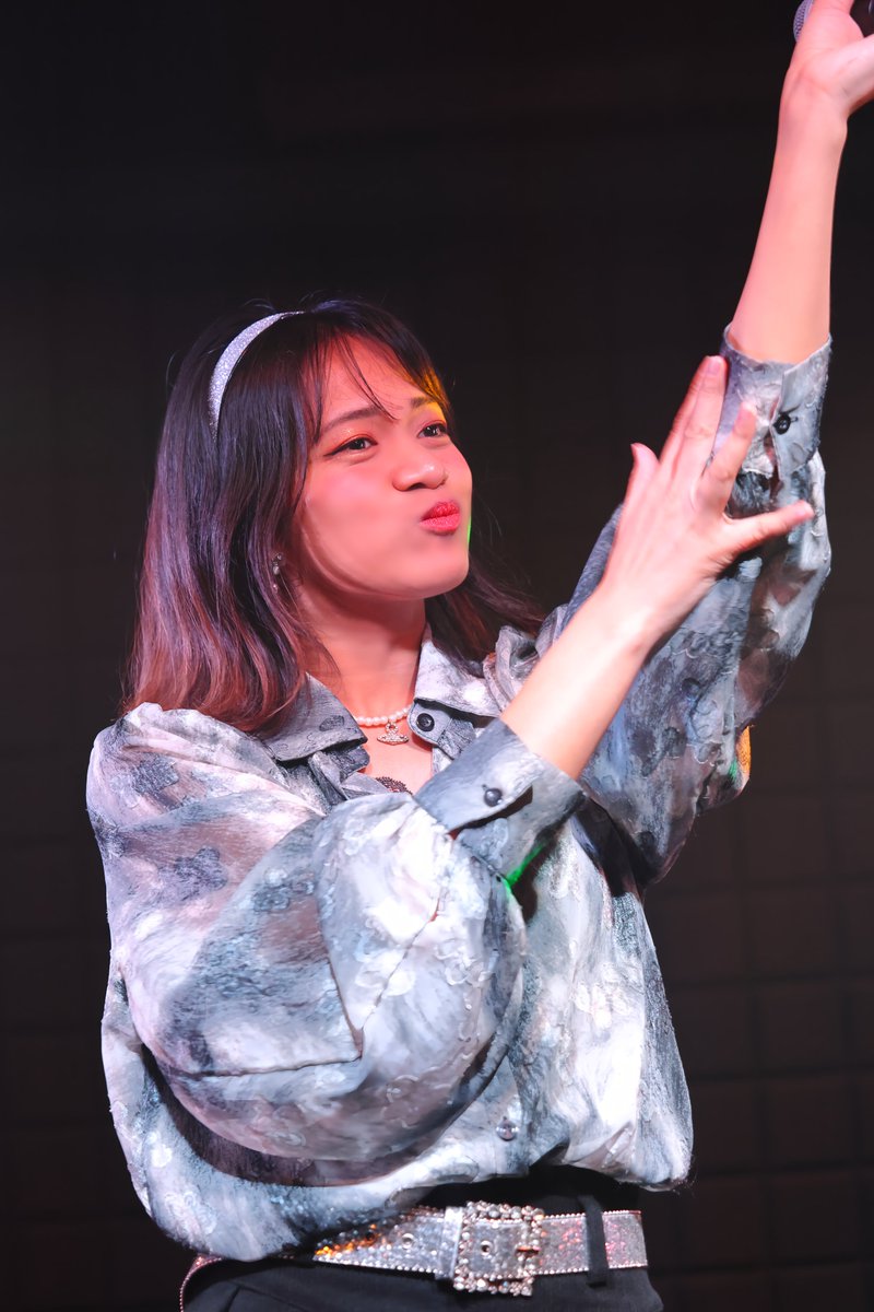 2026/2/4 Santa's Dream Live
今日もキレッキレのダンスでカッコいいし可愛い😍
出たばかりの新曲「Sweet-sweet dance」も素敵でした😉
2/9のツーオペライブもふぁいと！

写真まとめは以下。
amazon.co.jp/photos/share/e…

#Ica物語